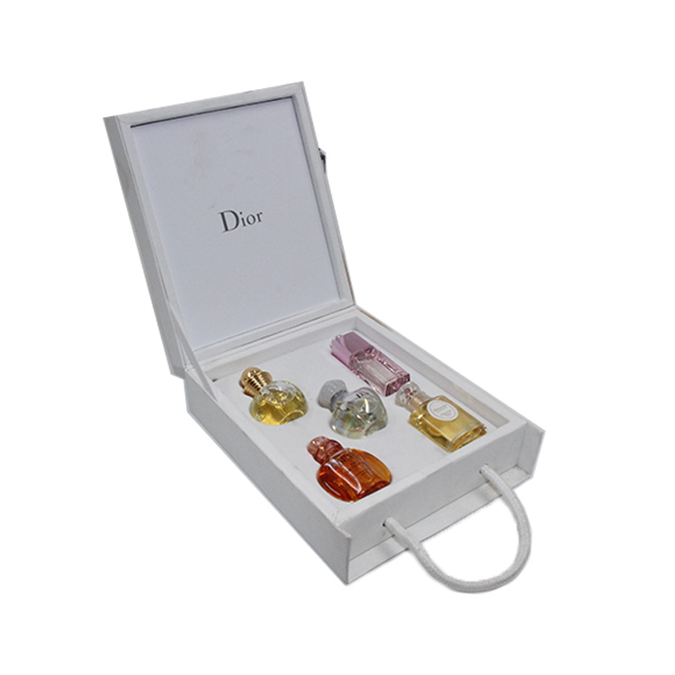 Dior Voyage, (Dolce Vita & Dune & Dior Addict2 & Diorissimo) Eau De Toilette 7.5 ml 0.23 US.fl.oz + Pure Poison Eau de Parfum 7.5 ml