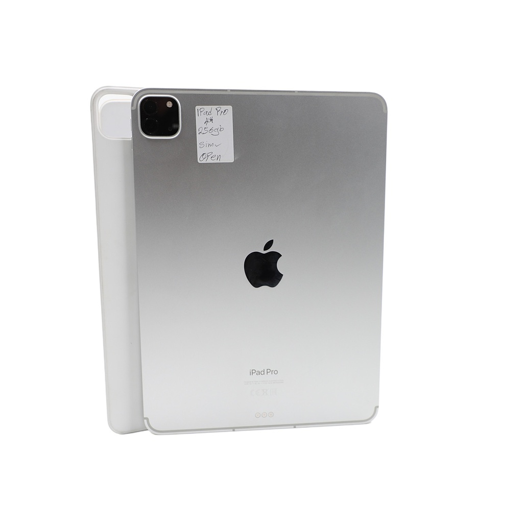 iPad Pro 11 inch 4th Generation M2 chip 256GB With Magic Keyboard