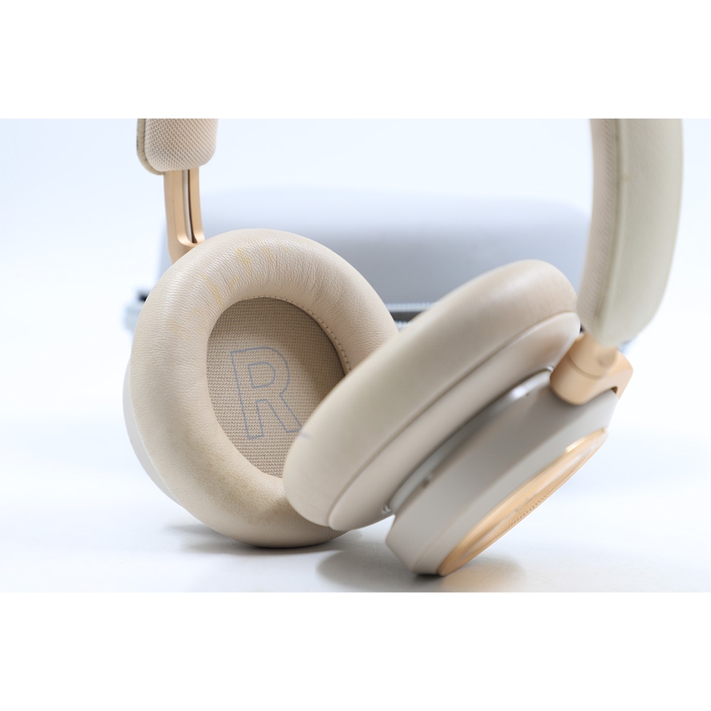 Bang And olfsen Beoplay HX ** Has Stain And pen mark **