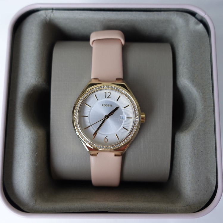 Fossil watch white and gold