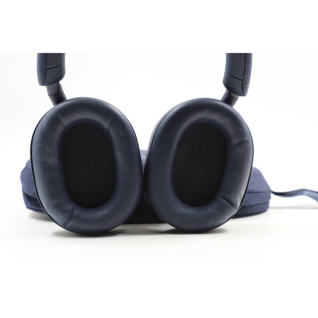 Sony Xm5-1000mAh Headset + Cover