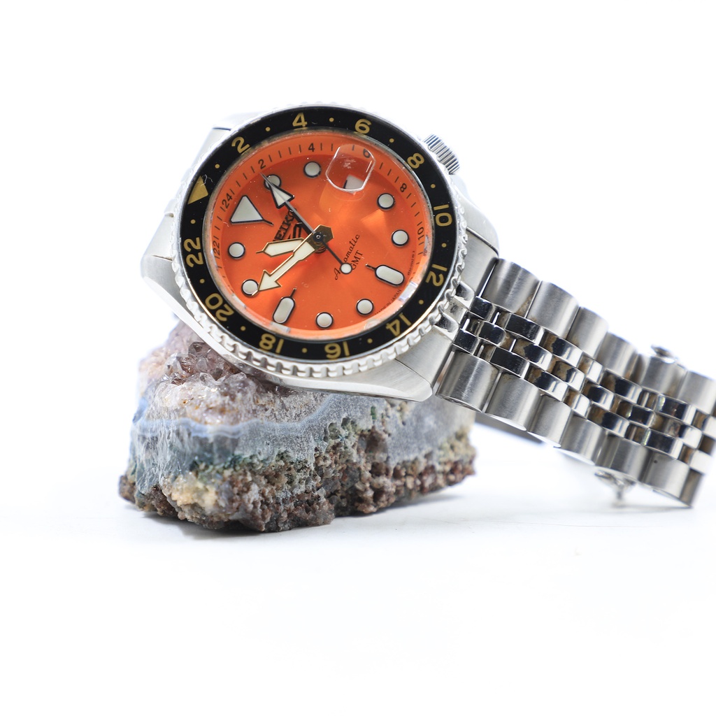 Seiko 5 Automatic GMT 24 Jewels