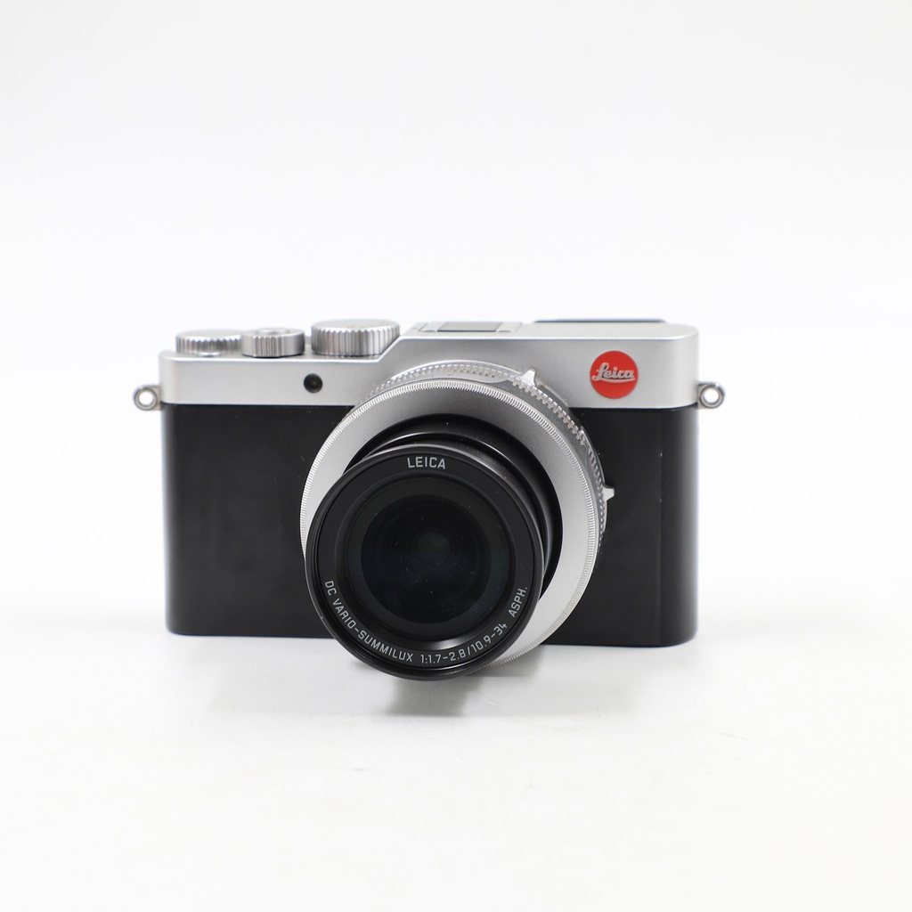 Leica D-Lux 7 premium travel compact + Cover Lens
