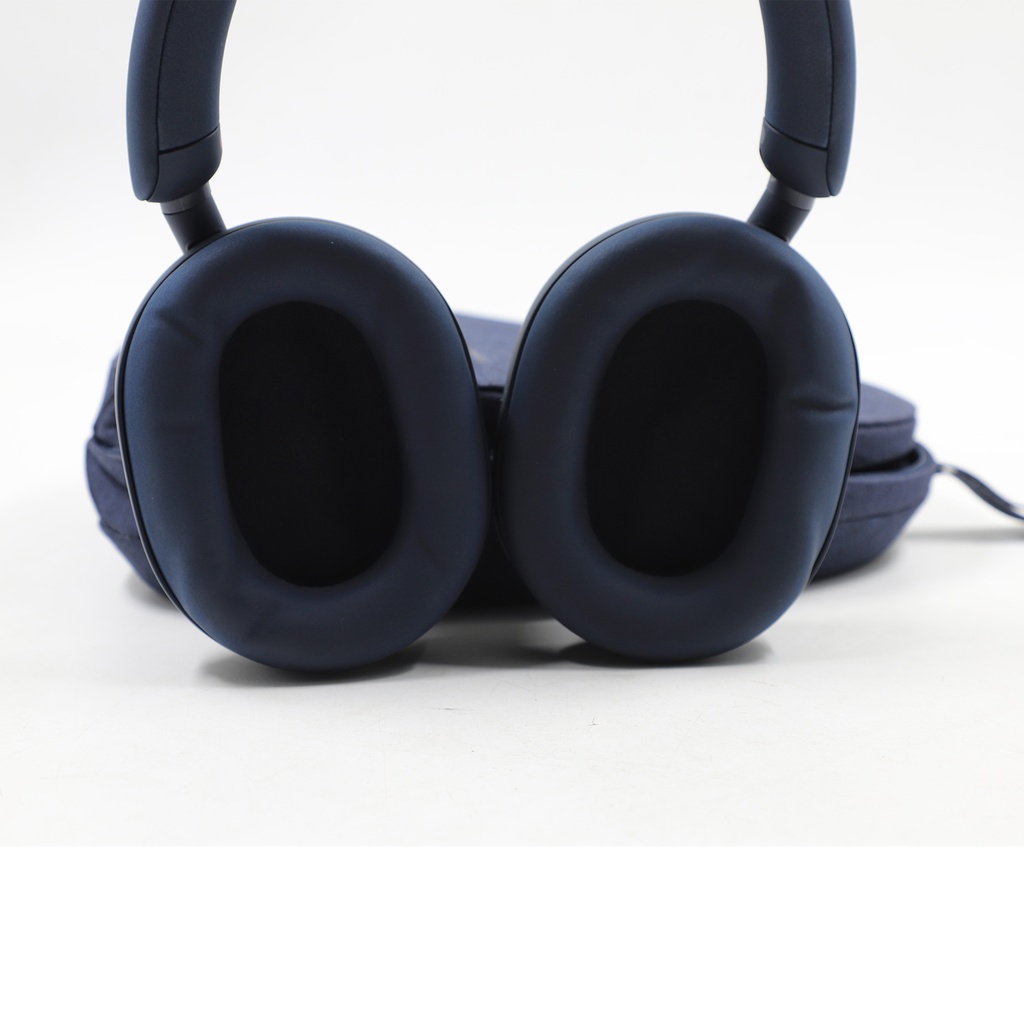 WH-1000XM5 Premium Wireless Noise Canceling Headphones Blue ** Pouch Zip Broken **
