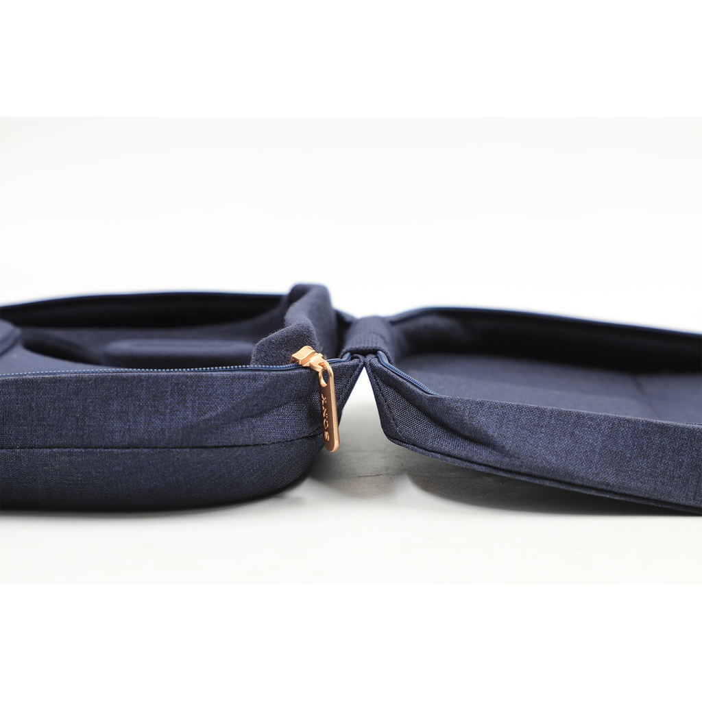 WH-1000XM5 Premium Wireless Noise Canceling Headphones Blue ** Pouch Zip Broken **