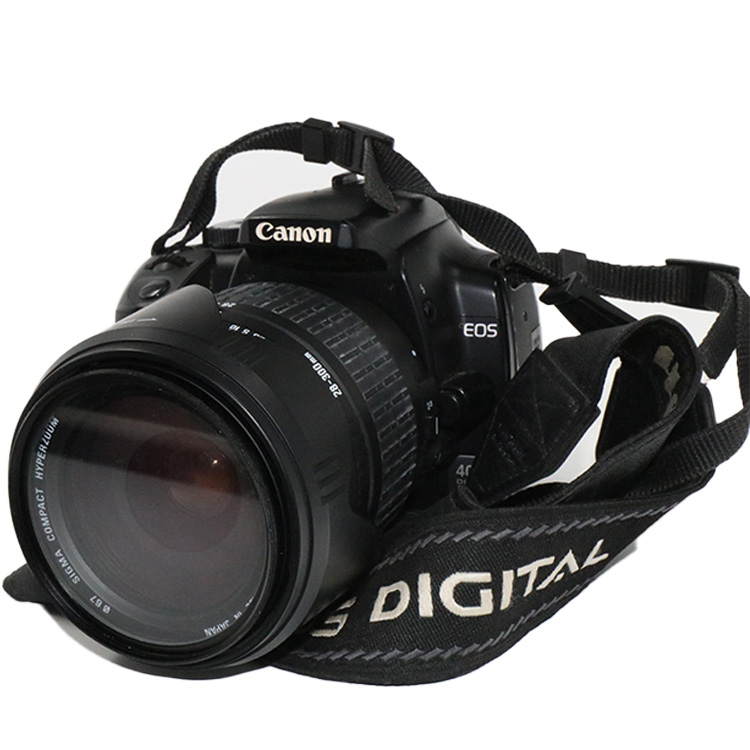 Canon EOS 400D Digital + Miranda 67 mm Lens