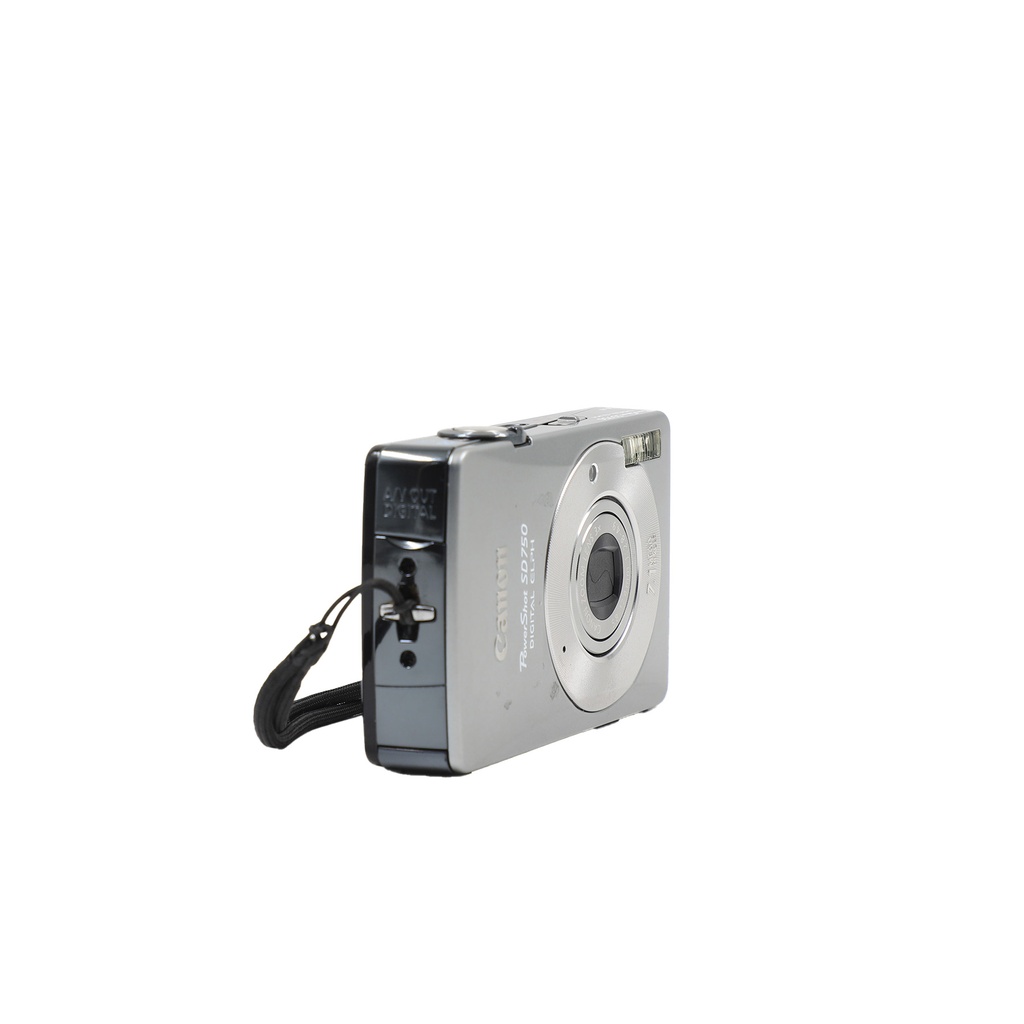 Canon PowerShot SD750 7.1MP Digital Elph Camera with 3x Optical Zoom (Silver) ** No Charger**