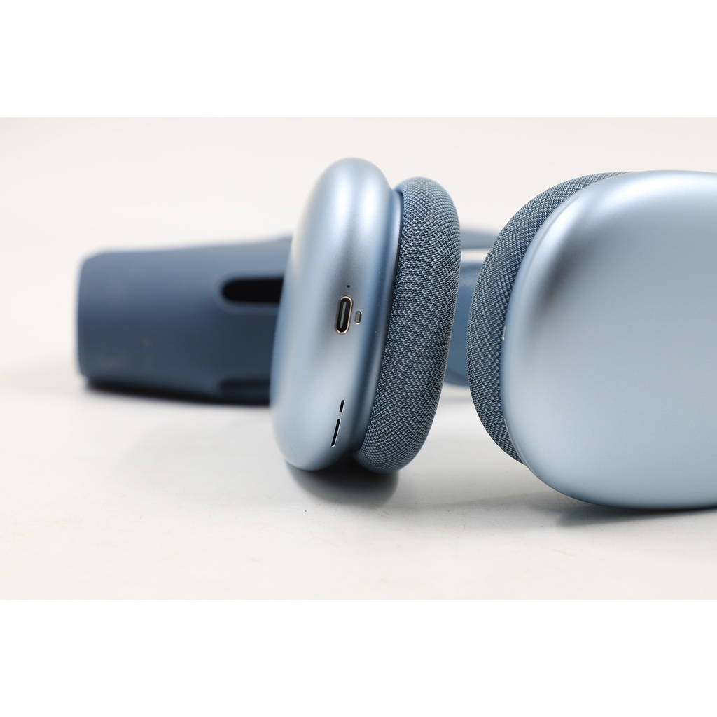 Apple AirPods Max with USB C - Blue