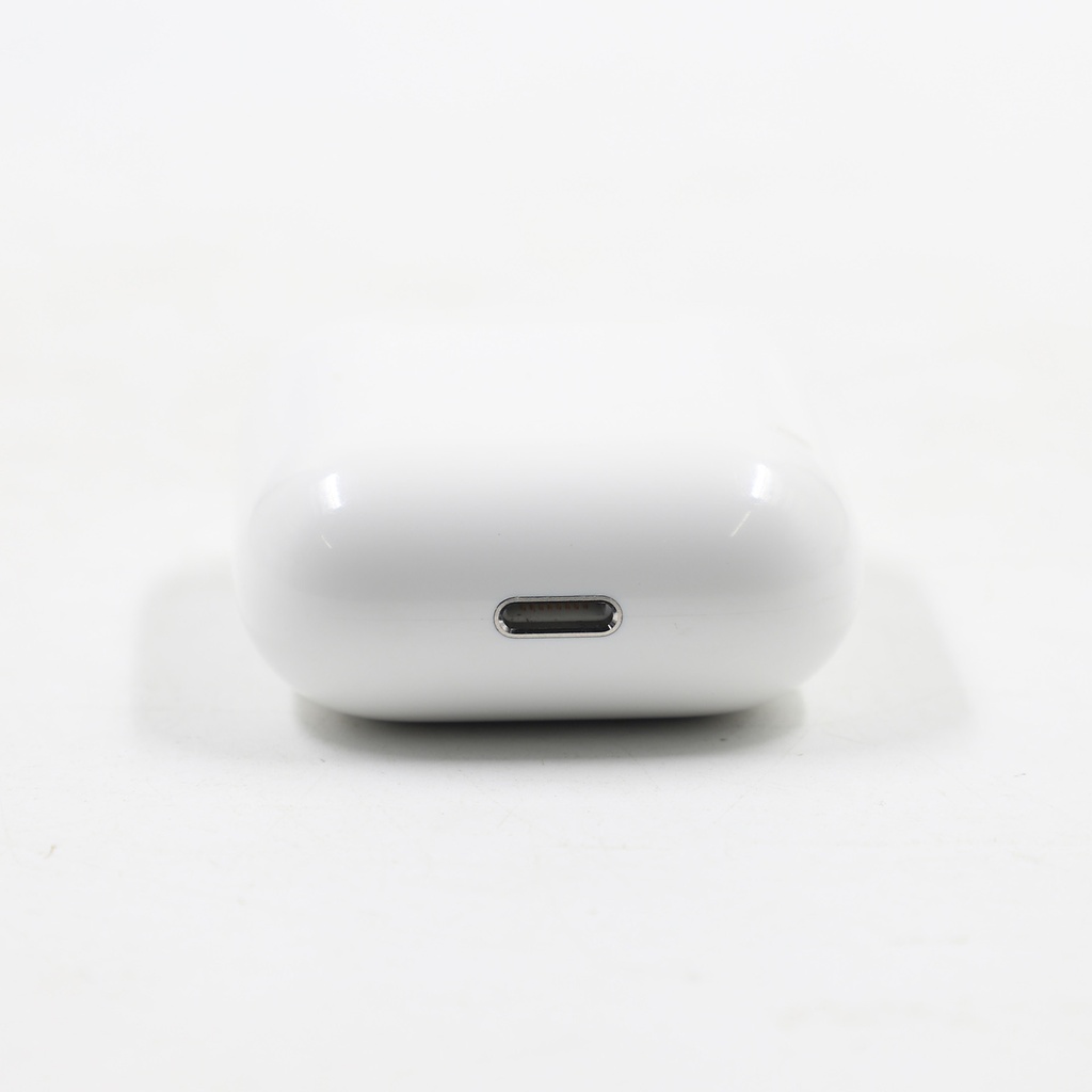Apple Airpods 2 with Charging Case – White