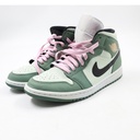 **Used** Air Jordan CZ0774-300 Size:40.5