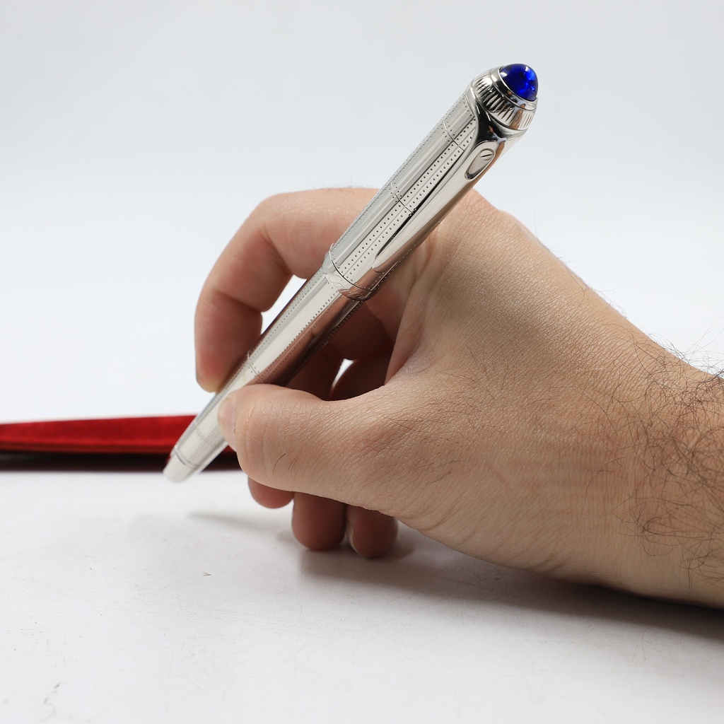 R de Cartier rollerball pen Original Price **3900* +Cover