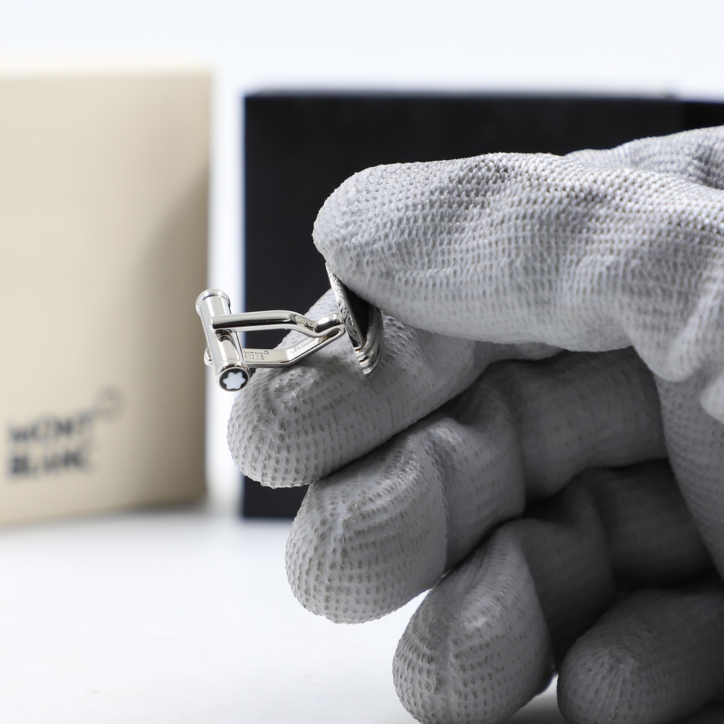 MontBlanc Cufflinks Article :04900701 GiftBox BX26