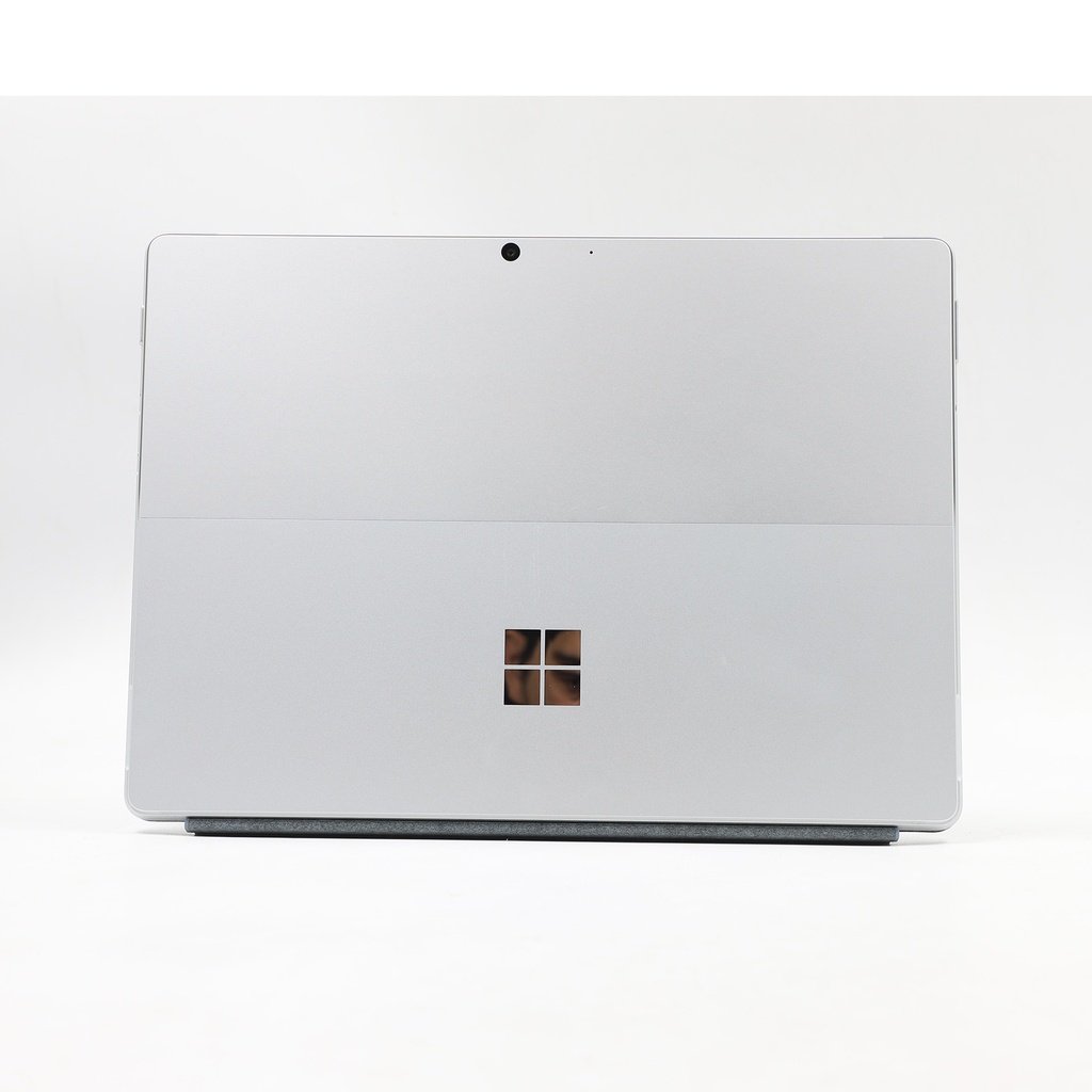 Microsoft Surface Pro 8, core i5 11th Gen, 256 gb SSD