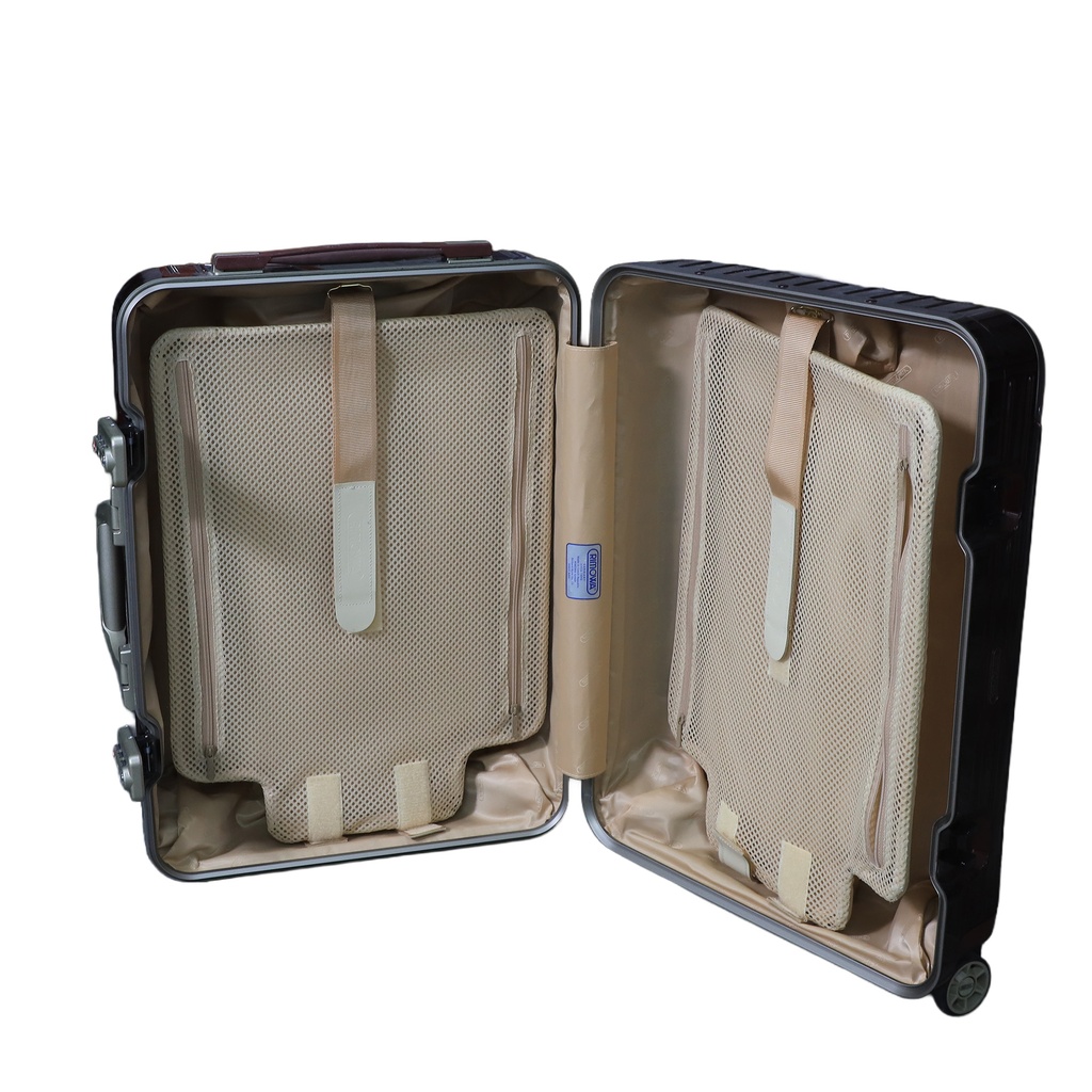 Cabinet Bag Luggage Very Good Condition ** Luggage**