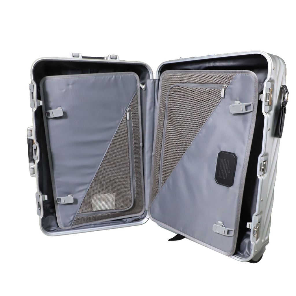 Tumi 19 Degree Aluminum 2 Cases Small Cabinet & Medium 66 x 45.5 x 25.5, 55 Litters Luxury Travel Luggage Cabinet Size ** Original Price > 10,000 Qar**