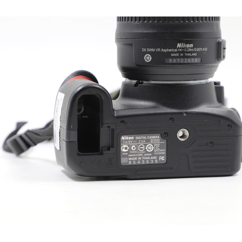 Camera Nikon D3100 + Nikon DX AF-S Nikkor 18 - 55 mm,+ AF-s nIKKOR 55-200 MM 1:4-5.6G ** Battery Lock broken and No Charger No Batter**