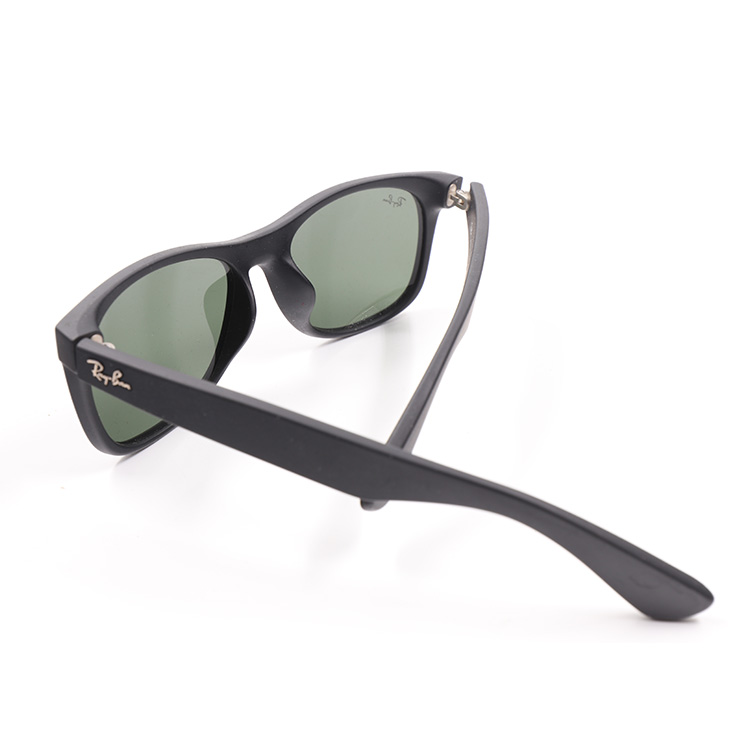 Ray.Ban RB2132-F New Wayfarer Lens Width:58, Bridge Width:18
