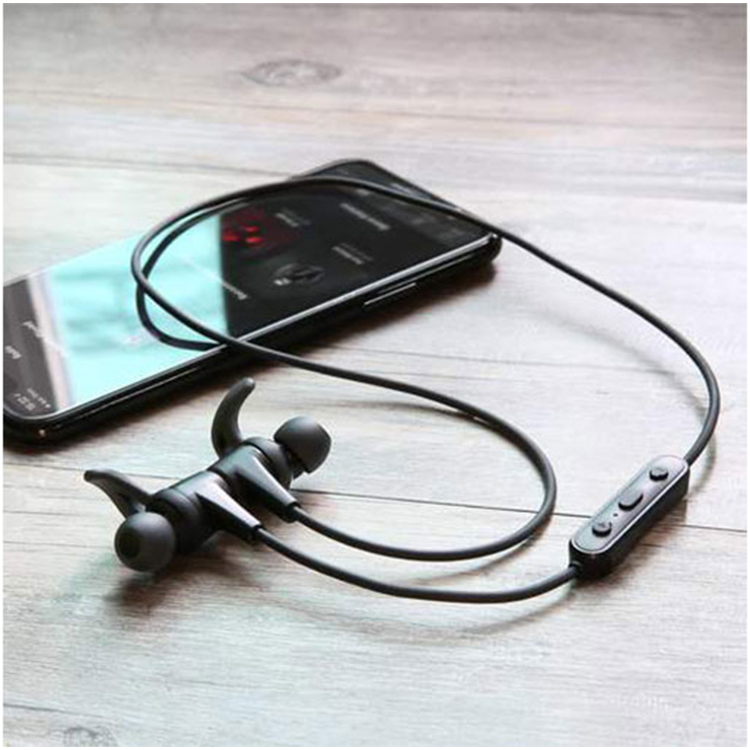 AUKEY Sport EARBUDS With Magnetic Clip EP-B40S