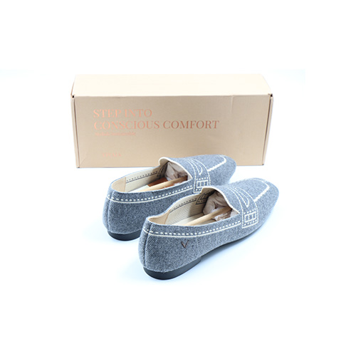 Vivaia Square-Toe Patterned Loafers-Rich Grey
