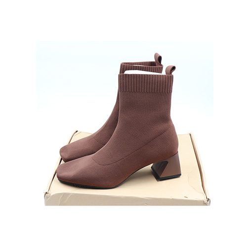 Vivaia Square-toe Water Repellent Bootie, Brown, Size: EU41