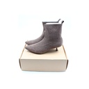 Vivaia Pointed-Toe Heeled Boots,