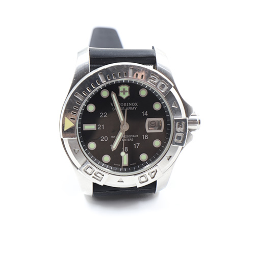 Victorinox Swiss Army 241036, Water Resistant 500 Meters, Stainless Steel, Sapphire Crystal