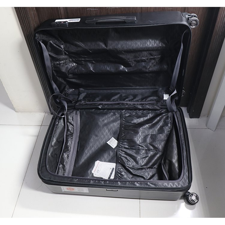 Ck Calvin Klein Travel  Medium Luggage CLDLDRRS497