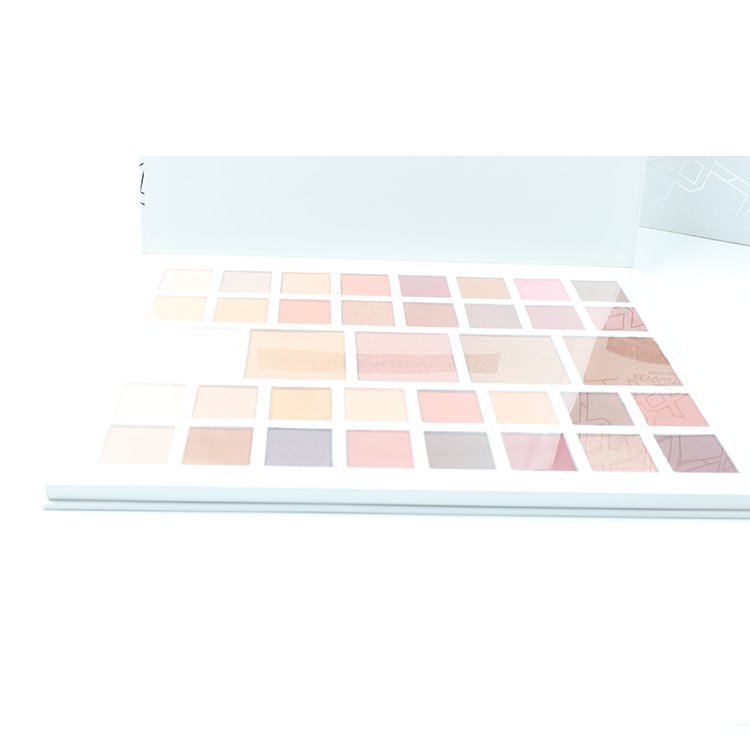 Revolution Beauty London Xtra Nude Shadow Palette