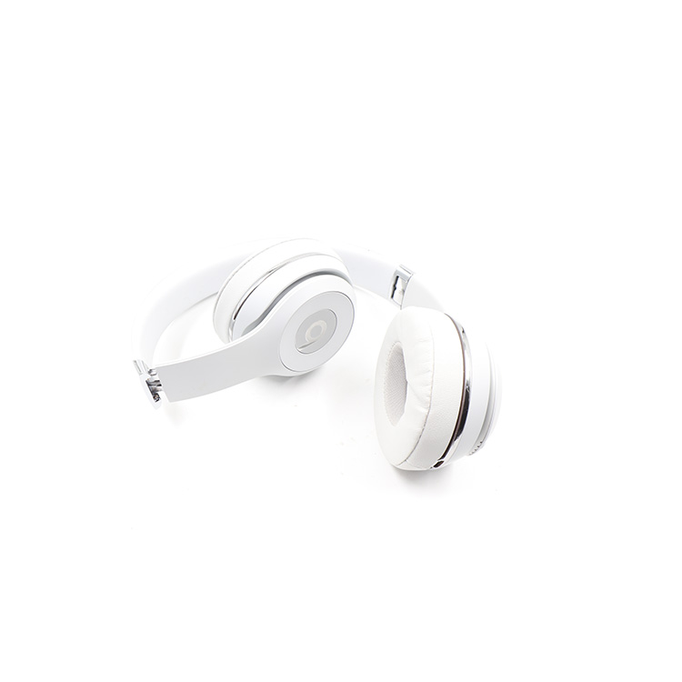 Beats Solo3 Wireless On Ear Headphones - Glass White