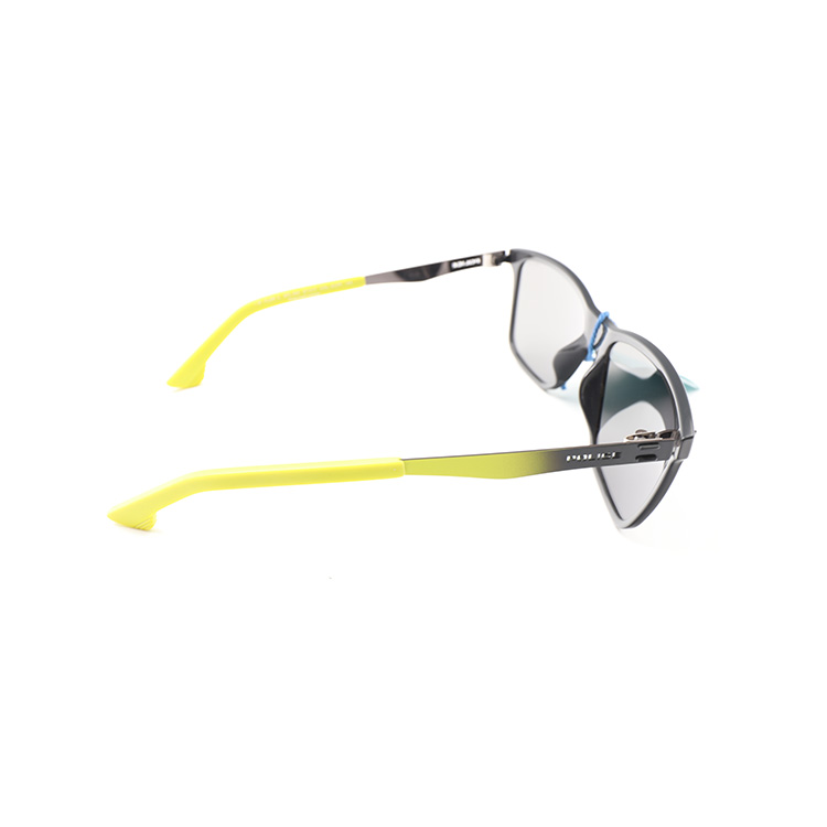 Police  SPL365, Lens Width:57, Bridge Width:17 Polarized Lenses