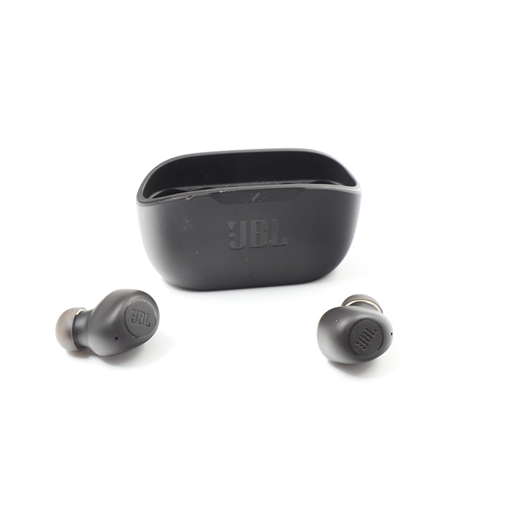 JBL Wave Buds Comfortable fit Up to 32 (8h + 24h) total hours of battery life with speed charging