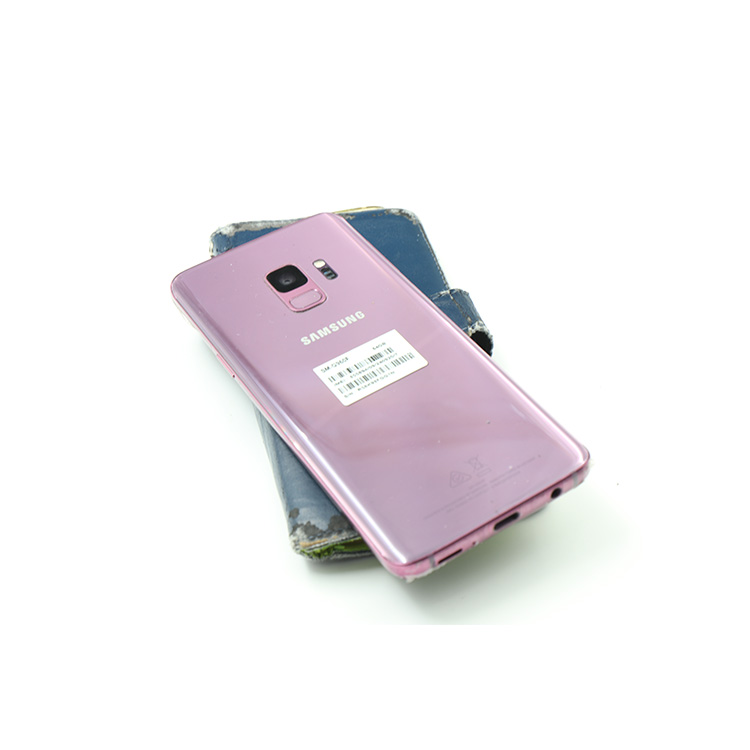 Samsung Galaxy S9 64 GB Pink + Blue Cover Case