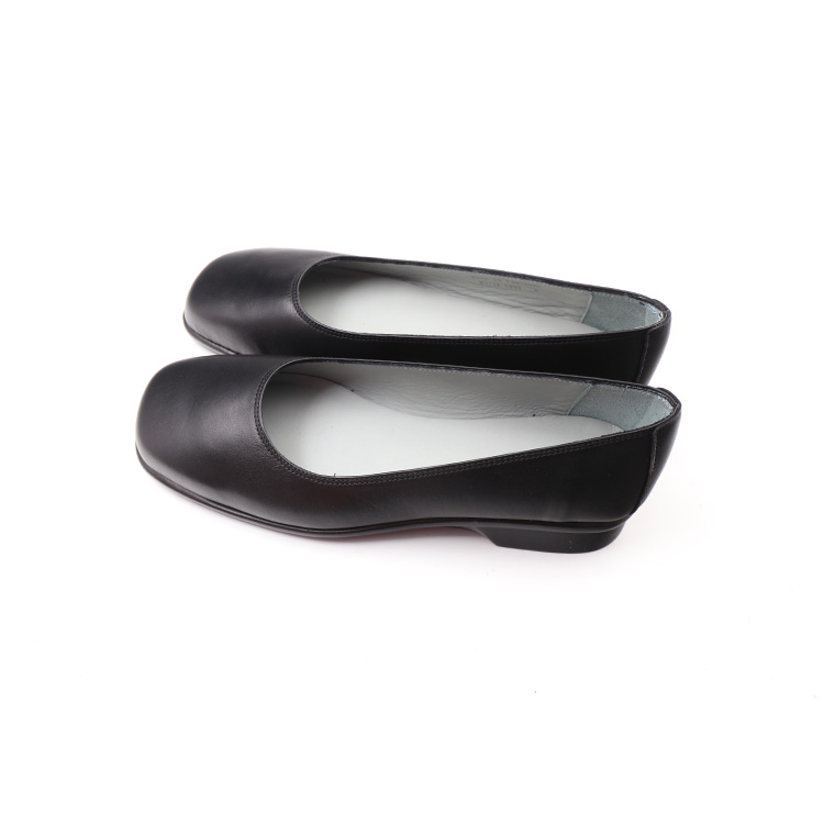 Skypro  Female Flat Shoe EUR: 38.5,  Helen Richey Black