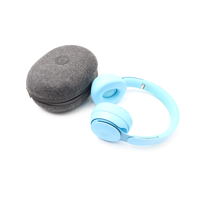 Beats Solo Pro Bluetooth On-Ear Headphones - Light Blue | TRZ-MRJ92