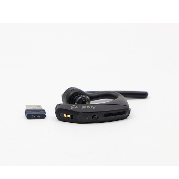 Platronics Poly Voyager  5200  - Noise Cancelling Bluetooth