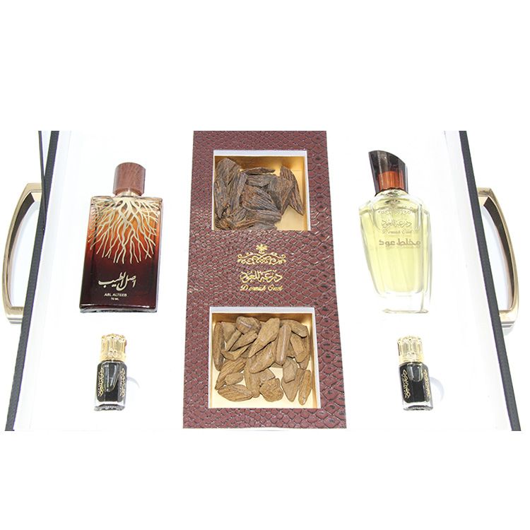Deraah Oud Set