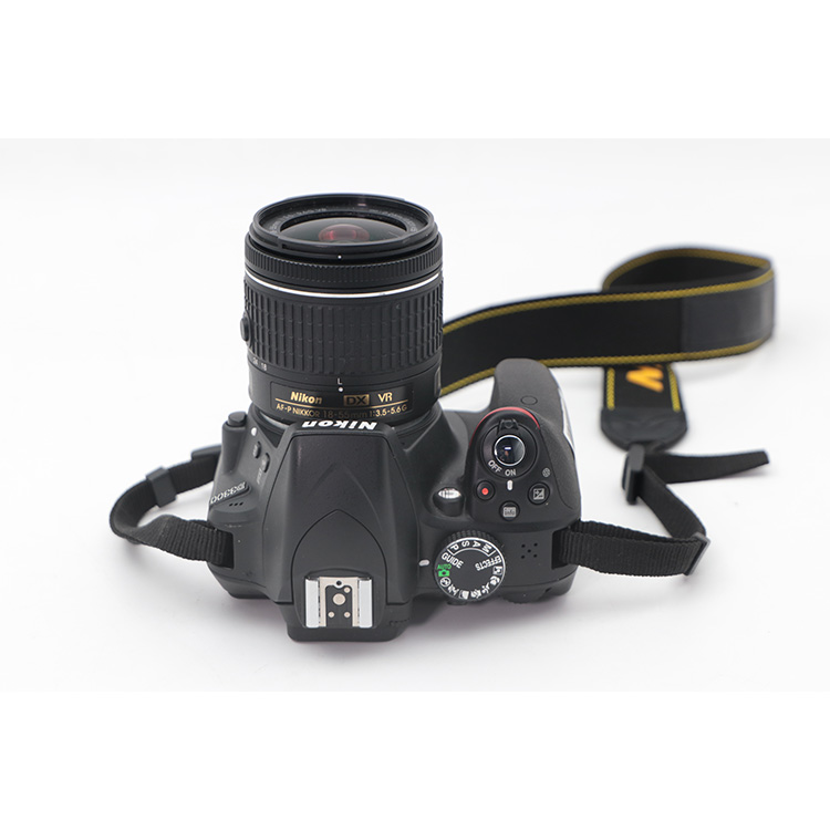 Nikon D3300 DX VR AF-P + Camera Nikkor 18-55mm 1:3.5-5.6G + Cover Case & Charger