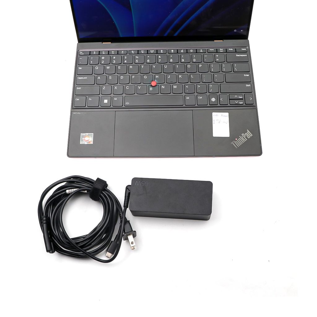 Lenovo thinkpad Z13 gen1 16 GB  1TB SSD, LTE Touch Screen, Amd  Ryzen 5 Pro 6650U Processor