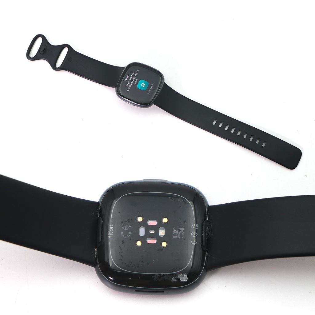 Fitbit Versa 4 Fitness Smart Watch with Daily Readiness ,GPS 24/7  Heart Rate