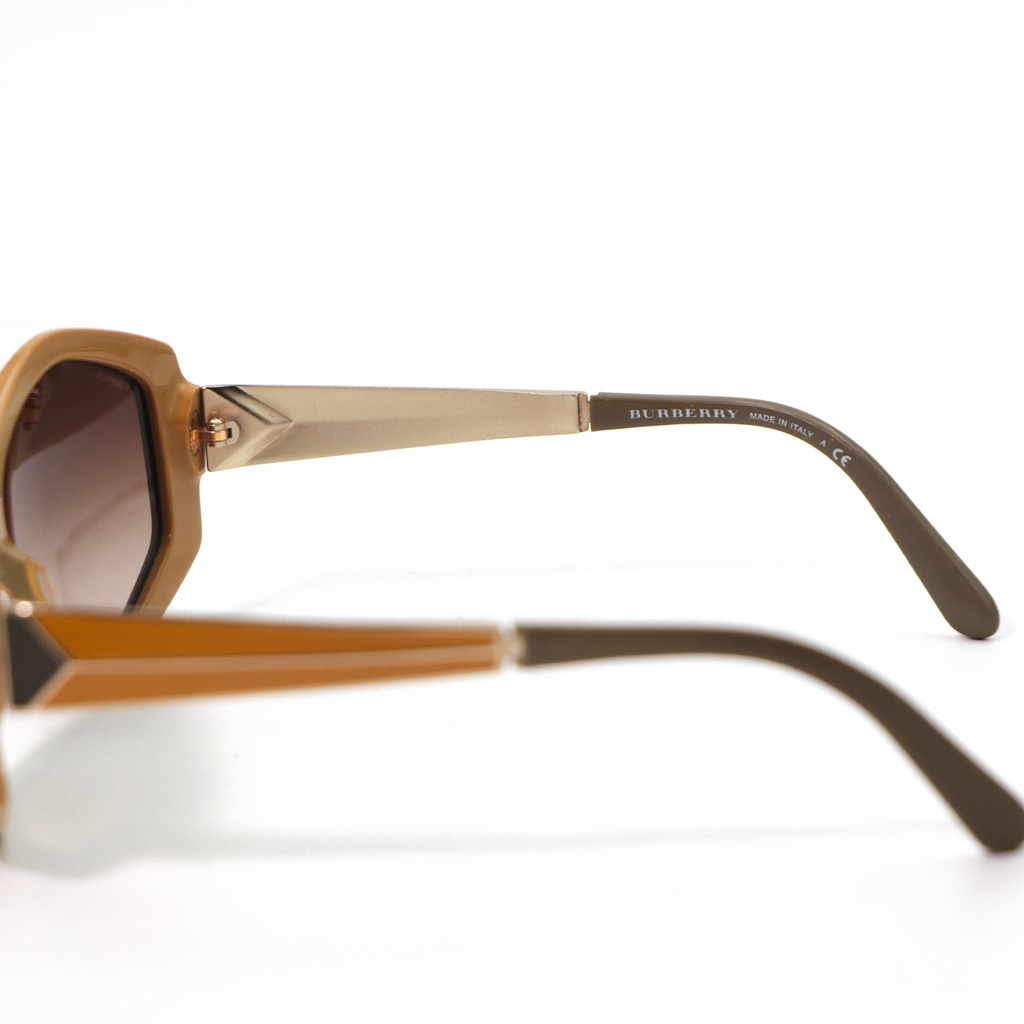 Burberry B 4133 Lens Width: 57 , Bridge Width:15