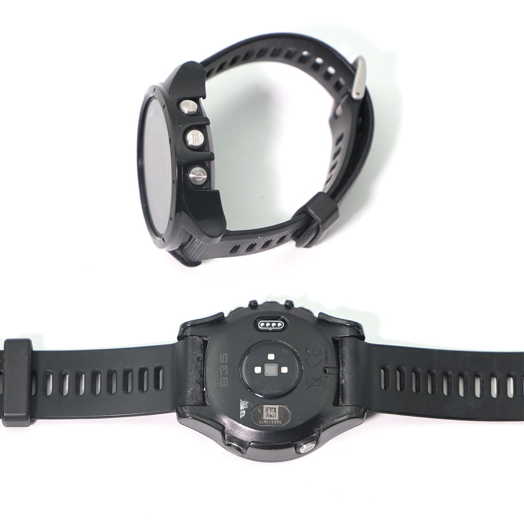 Garmin 010-01746-00Forerubber 935 Running GPS Black *Without Charger*