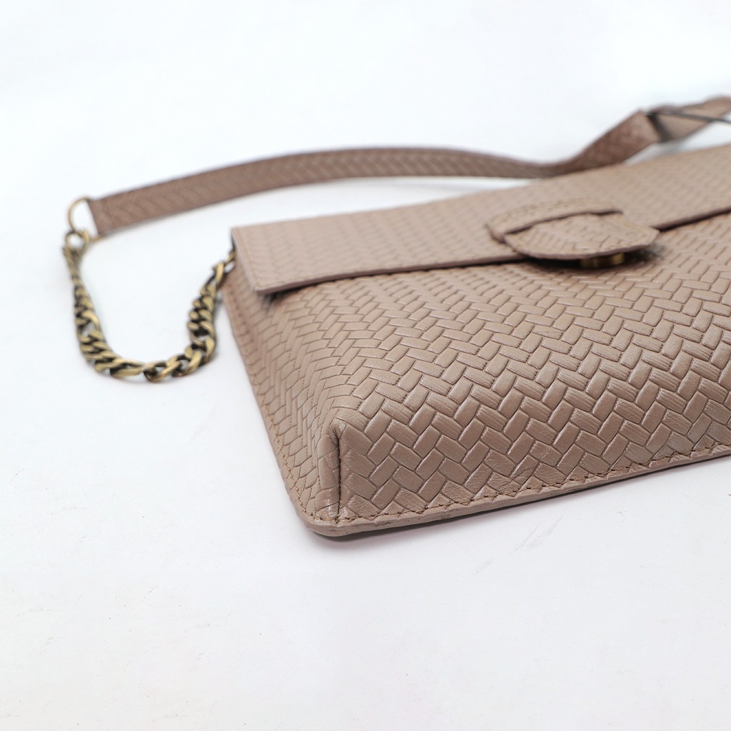 Tweed Cross Body Leather Bag with Leather Shoulder Straps Rest And Chain
