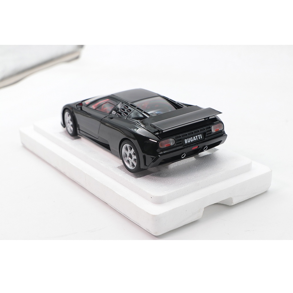 Bugatti EB110 SS Metallic Black 1:18