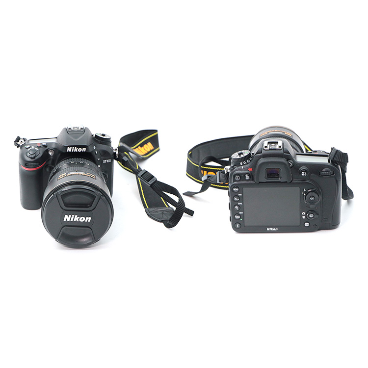 Nikon D7100 Digital Camera + Nikon AF-S Nikkor 17-55mm -- 1:2.8 G DX Lens + Cover