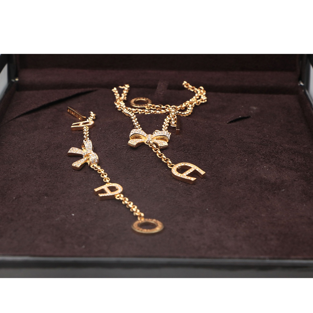 Aigner Necklace & Bracelet  Set
