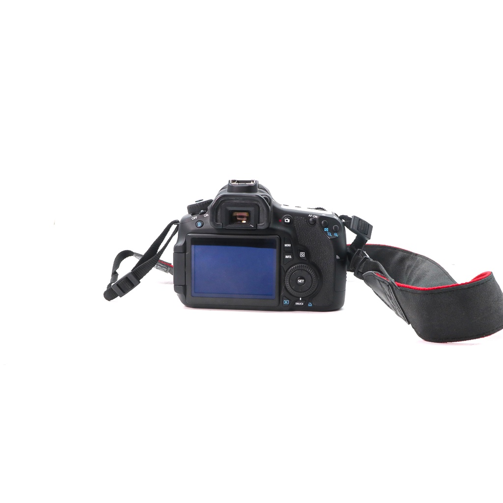 Canon EOS 60D 18 MP CMOS Digital SLR Camera with 18-135mm f/3.5-5.6 IS UD Lens