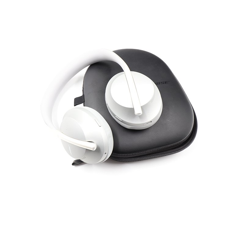 Bose Noise Cancelling NC700 Heaphones , Bluetooth Active Noise Cancelling Mic. 10 M Bluetooth Range Grey