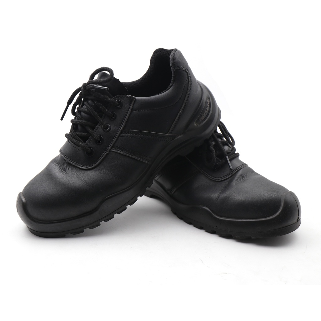 Pit Bull Safety Shoe Size: 42