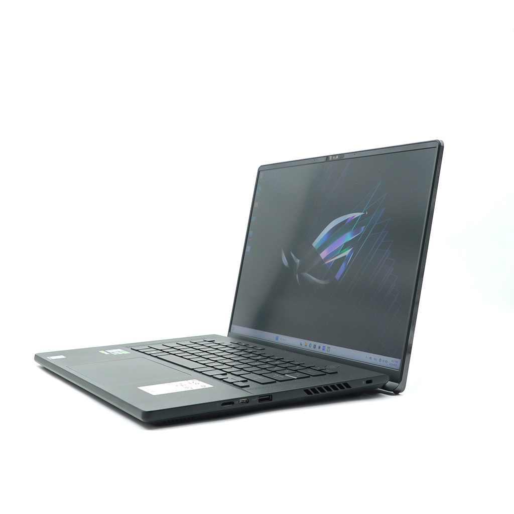 Rog Zephyrus M16 i9 13900 gen RTX 4090 1 t SSD ** No Charger **