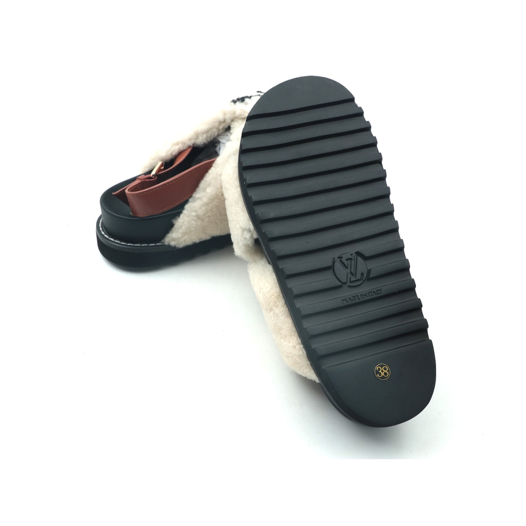 LV Louis Vuitton Style No:V618-2 Colour Beige/ Black Size: 38